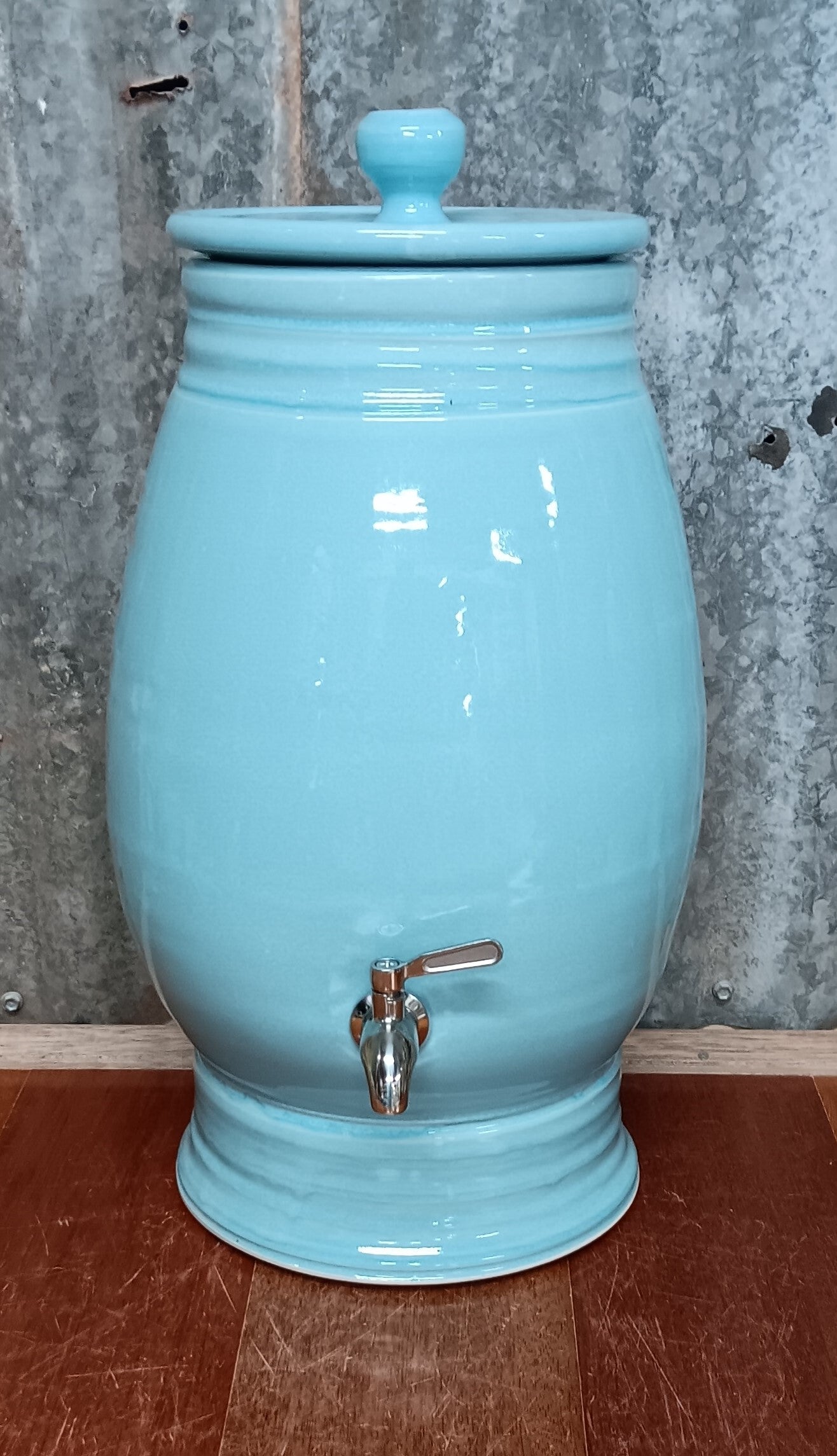 .Mary Valley Water Pot Sky - Peter Wallace Pottery