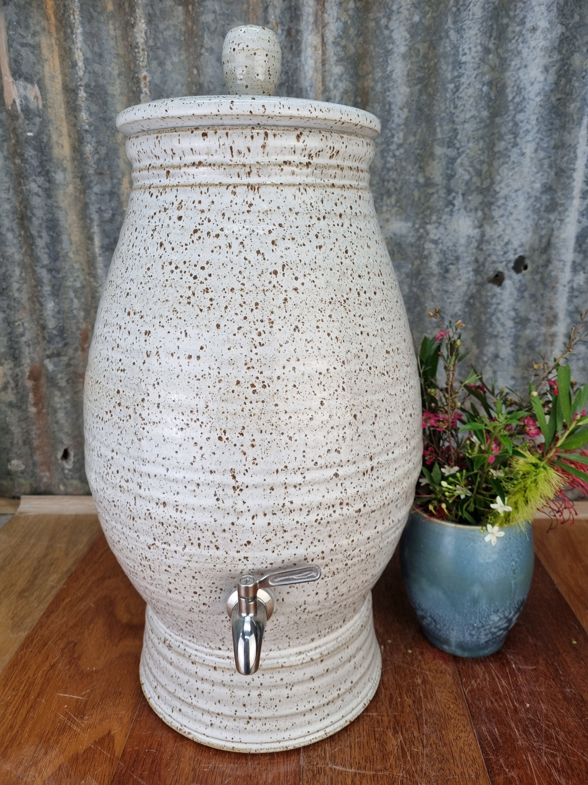 Mary Valley Mud Water Pot Vanilla Choc Chip - Peter Wallace Pottery