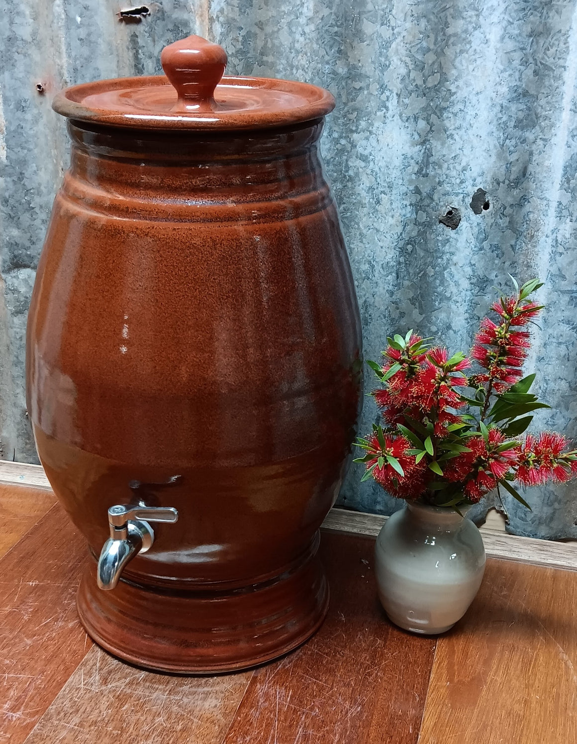 .Mary Valley Water Pot Tomimoto Red - Peter Wallace Pottery
