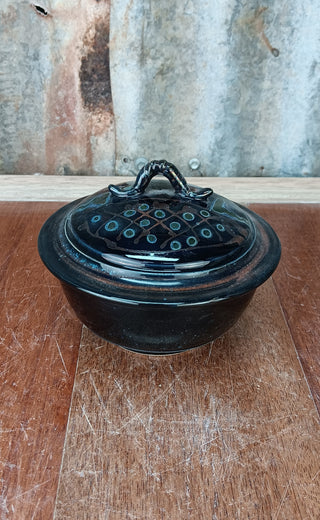 Arabian lustre littered vessel jewellery box