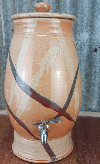 Shino water pot